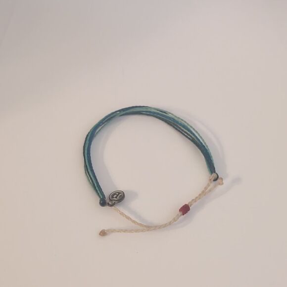 799 Pura Vida Two Tone Blue and‎ White Multi Strand Adjustable Slider Bracelet - Picture 4 of 4